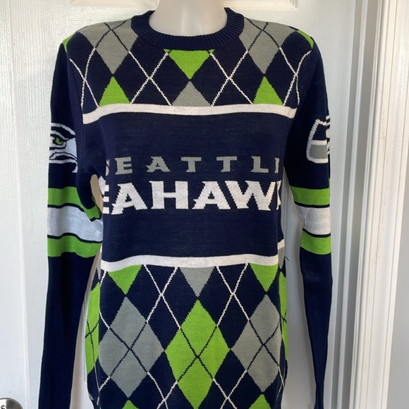 NFL TEAM APPAREL SEATTLE SEAHAWKS ARGYLE PRINT SWEATER NAVY BLUE & GREEN Size S - Picture 1 of 14